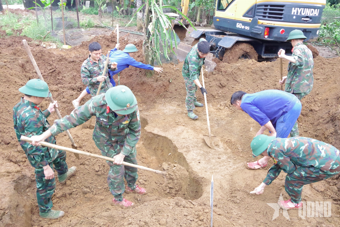 Sư đoàn 968 (Quân khu 4) tìm kiếm, quy tập 4 hài cốt liệt sĩ tại Quảng Trị